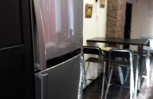 Nizhny Novgorod House | Pet-Friendly Cottage with Breakfast and Hot Tub Awaits You