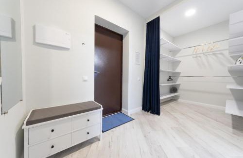 Holosiivskyj Apartment | Cozy 1-Bedroom Apartment with Balcony in Teremky