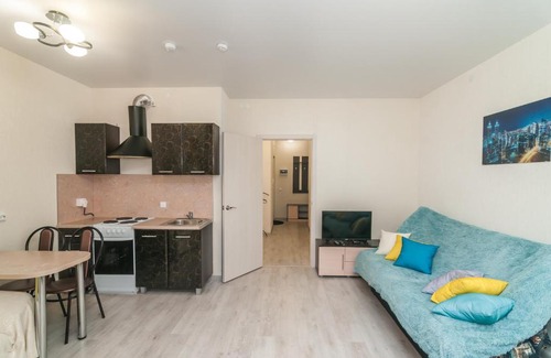 Molotovka Apartment | Budget-Friendly Stay at Краски YEIIOW with Accessibility