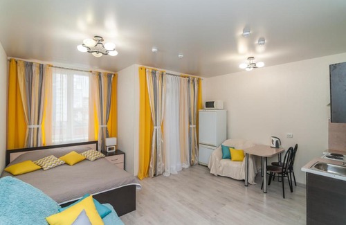 Molotovka Apartment | Budget-Friendly Stay at Краски YEIIOW with Accessibility