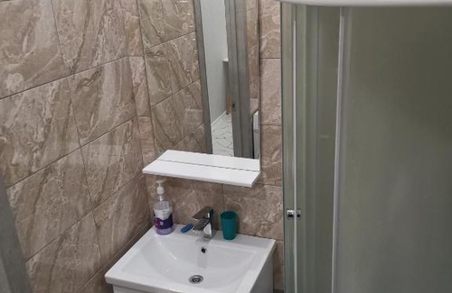 Patrusheva Apartment | Discover Кристалл: Your Ideal Budget-Friendly Retreat
