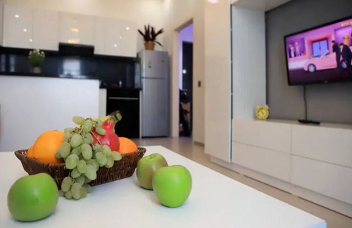 Baku Apartment | Кристал Абшерон: Scenic City Views & Family-Friendly Amenities