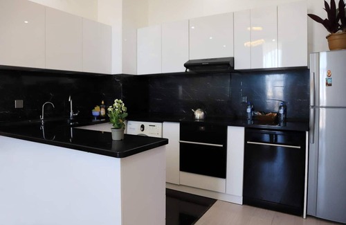 Baku Apartment | Кристал Абшерон: Scenic City Views & Family-Friendly Amenities