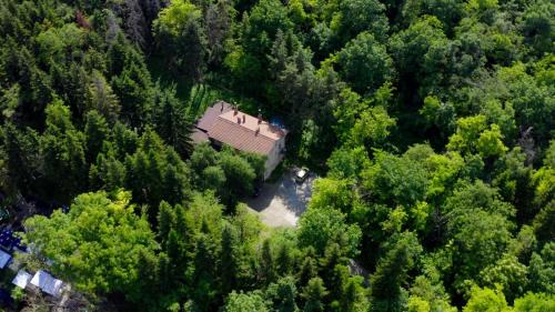 Krushuna House | Cozy Къща за гости - Крушун with Restaurant & Family Amenities