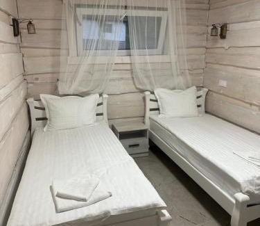 Mizhhirya Hotel | Discover Kupetsky Dvir: Oceanfront Bliss with Family Amenities