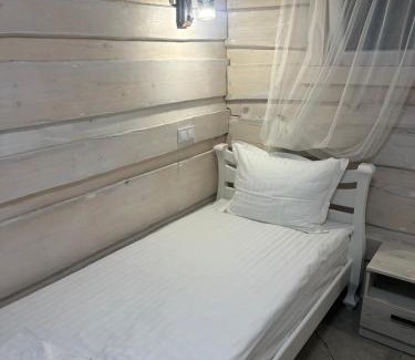 Mizhhirya Hotel | Discover Kupetsky Dvir: Oceanfront Bliss with Family Amenities