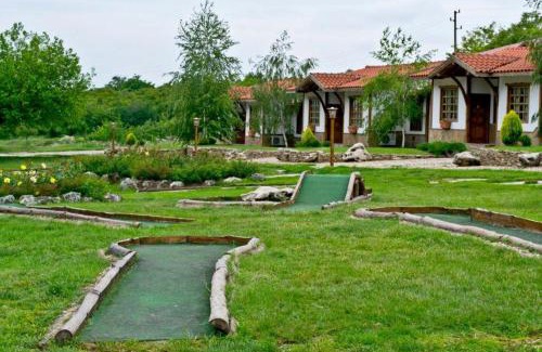 Suvorovo Other | Relax at Caravan Pitch Park Barite with Oceanfront Views