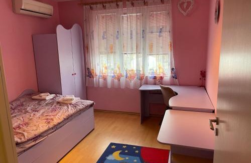 Parvenets Apartment | Unforgettable Stay at Къща за Гости Бети - 10/10 Rated