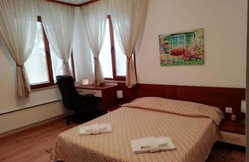 Strelcha Villa | Elegant Retreat in Strelcha with Mineral Water Jacuzzi