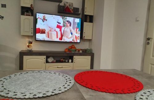 Dobrich Apartment | Central House: Family-Friendly Stay with Top Guest Rating