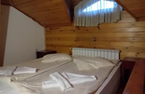 Dobrinishte House | Budget-Friendly Stay at Къща Гергана - Pet and Child Friendly