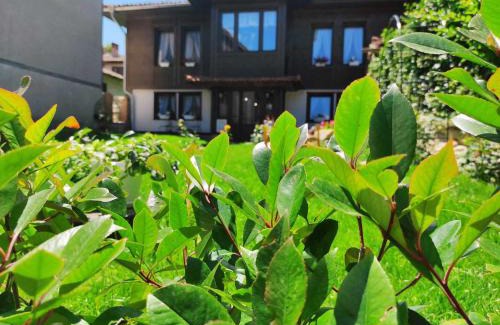 Koprivshtitsa House | ETNO House: Guest Rated 10/10 with Hot Tub & Family Amenities