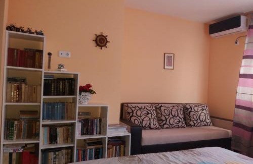 Avren House | Guest Rated 10/10 at Къща за гости АКАЦИЯ with Hot Tub