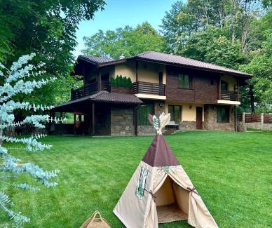 Popina Luka Villa | Top-Rated Child-Friendly Stay at Къща за гости Амая