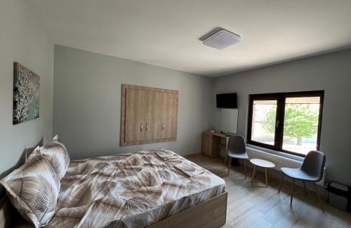 Hisarja House | Къща за гости Бадови