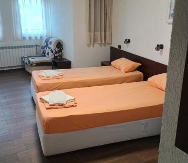 Malko Tarnovo House | Къща за гости Билдникс