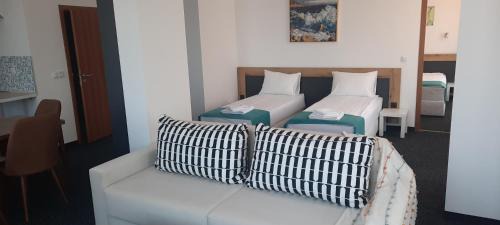 Kiten House | Guest Rated 10/10: Къща за гости Вивиан with Ocean View