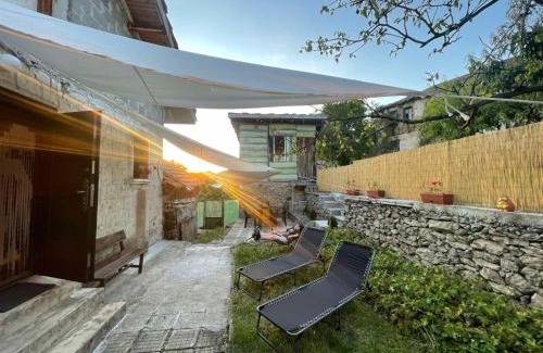 Luki House | Child-Friendly Къща за гости Вино от глухарчета - Rated 9.8