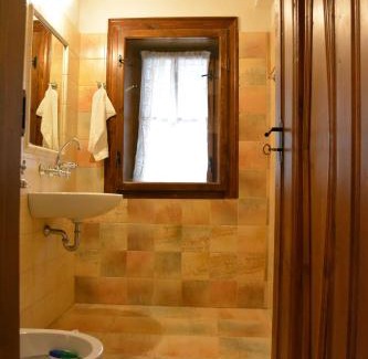 Smolyan House | Explore Къща за гости Гайтана: 10/10 Rated Retreat!