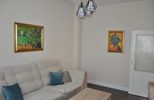 Vranyantsi House | Guest Rated 10/10: Къща за гости Ирис with Family-Friendly Amenities