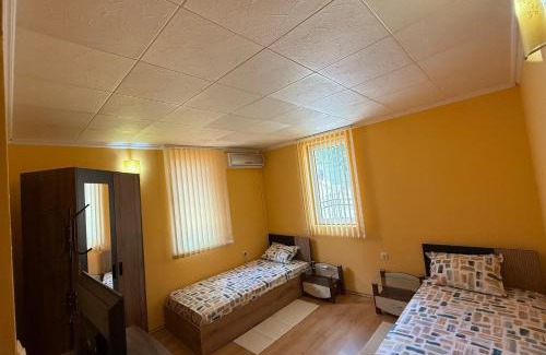 Belogradchik House | Къща за гости Леон