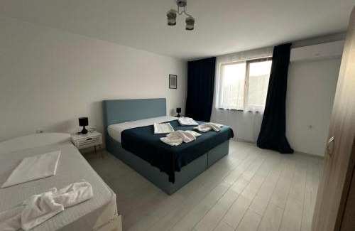Devin Apartment | Cozy Guest House LIM: Family-Friendly with Dining Options