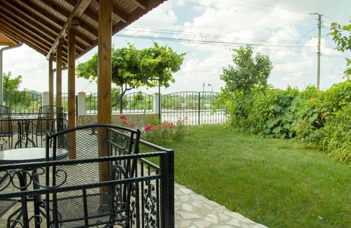Tutrakan House | Kid-Friendly Stay at Къща за гости Лодката - Rated 8.8