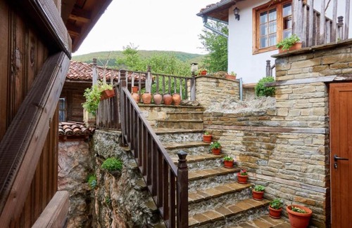 Zheravna House | Budget-Friendly Къща за гости МИХАЛЕВИ Awaits You