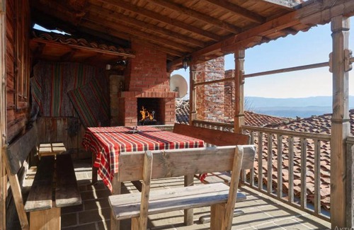 Zheravna House | Budget-Friendly Къща за гости МИХАЛЕВИ Awaits You