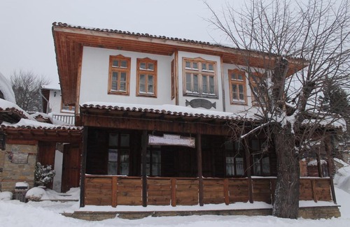 Zheravna House | Budget-Friendly Къща за гости МИХАЛЕВИ Awaits You