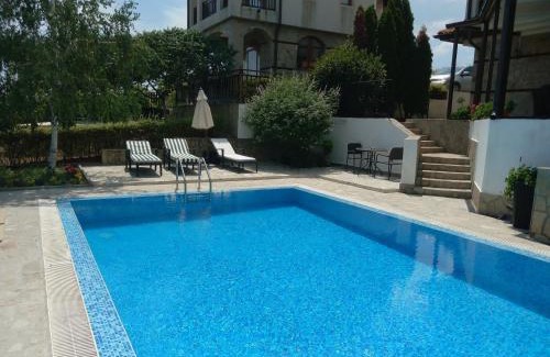 Aheloy House | Discover Къща за гости Мускат 2 - Guest Rated 9.8! 