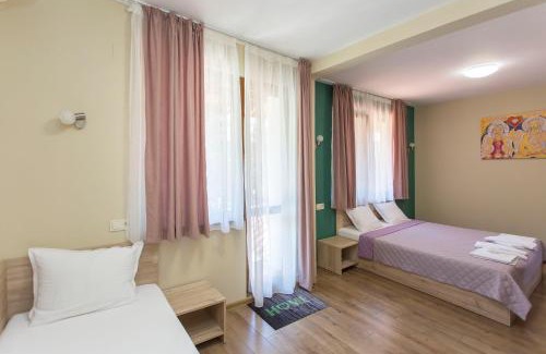Sapareva Banya House | Discover Къща за гости Перуника: Guest Rated 9/10