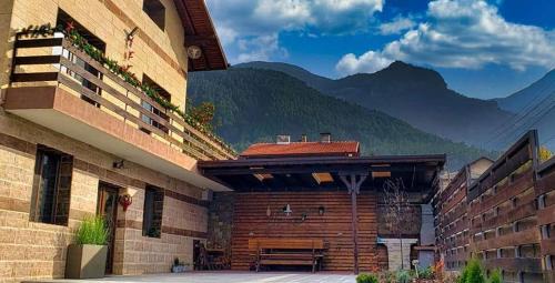 Sapareva Banya Villa | Discover Къща за гости “Приятели“ - Family & Pet Friendly!