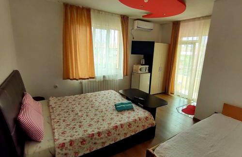 Sandanski Apartment | Spacious Apartment - The Brothers: Guest Rated 9/10