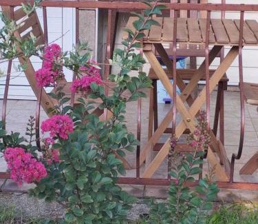 Sinemoretz House | Relax at Къща за Гости "Прохлада" – Family-Friendly Retreat