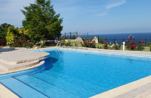 Primorski House | Relax at Къща за гости Розариум with Spa & Private Pool