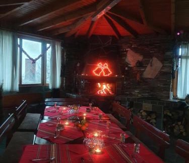 Dospat House | Pet-Friendly Kъща за гости с механа Баджо - 10/10 Rated
