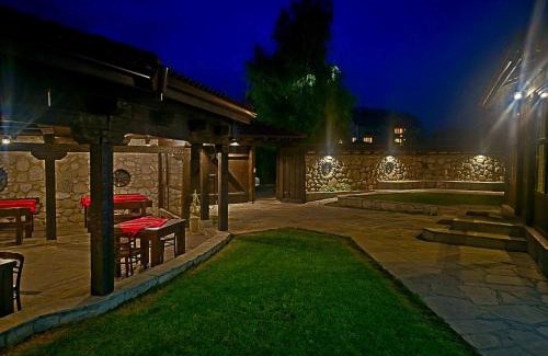 Dobrinishte House | Cozy Guesthouse "Тони" with Hot Tub and Breakfast Included