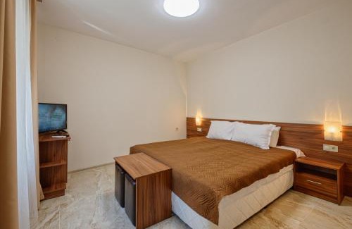 Hisarja Villa | Kid-Friendly Getaway at Къща за гости Relax - 9.7 Rating!