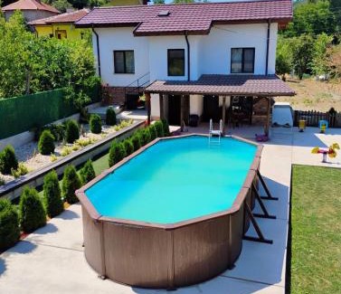 Boboshevo Villa | Discover Къща "Конакъ": Pet-Friendly Retreat with Pool