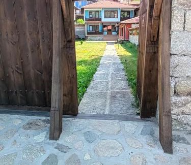 Koprivshtitsa House | Family-Friendly Retreat at Къща Ради with Top Guest Ratings