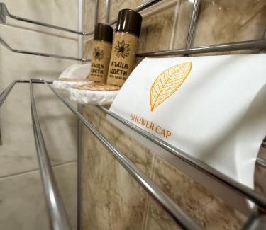Dobrinishte House | Cozy Kъща Цвети: Family and Pet-Friendly Retreat