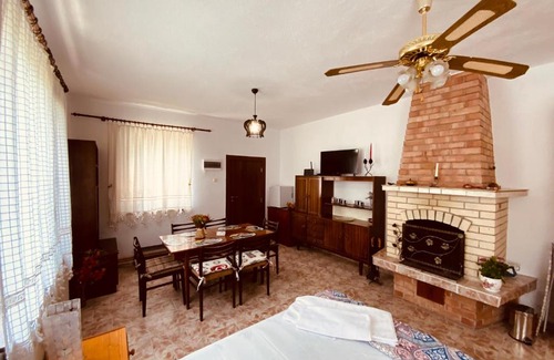 Kazanlak House | Family-Friendly Retreat at Къщи за гости Армагански път