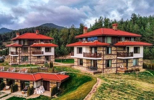 Dospat Apartment | Discover Oasis Guest Houses: Pet-Friendly Oceanfront Retreat