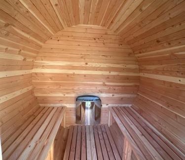 Leshten House | Experience Comfort at Къщи за гости НЕСИ - Rated 9.7/10