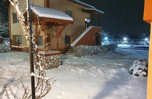 Rayovo House | Guest Rated 9/10: Къщи за гости Ореха with Ocean Views