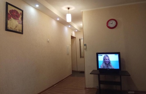 Novorossijsk Apartment | Idyllic Oceanfront Escape at Лазурный берег 3 - Rated 10/10