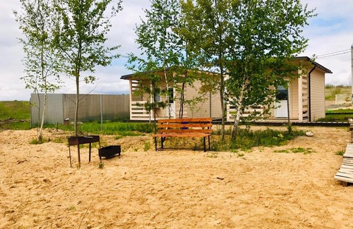 Borovsk House | Relax at Лакелайк: Pet-Friendly with Pool & Breakfast