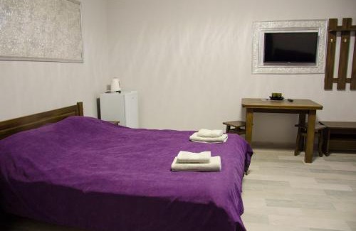 Shaian Hotel | Budget-Friendly Ластівчине гніздо with Breakfast Included