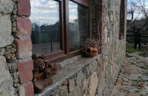 Kalofer House | Discover Лилянината къща: Family-Friendly Retreat Awaits